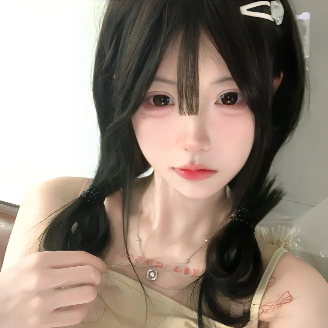 恋爱中的女人 高清封面